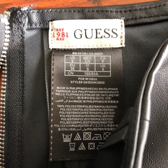 Women’s Guess pleather mini skirt Sz S - Picture 4 of 5